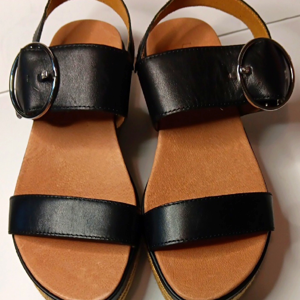 UGG Black and Tan Leather Sandals